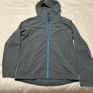 Men’s Patagonia R1 TechFace Hoody size L gray with blue zipper
